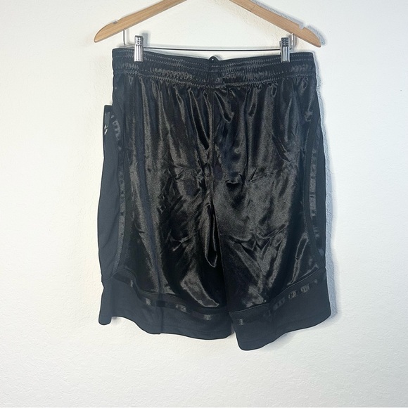 AND1 Men’s Basketball Shorts Athletic Gym Fitness Workout Long Knee Length NEW - Picture 2 of 12